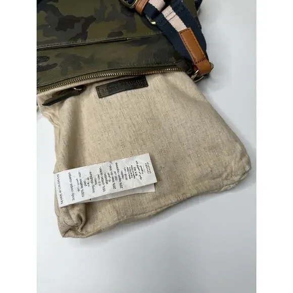 Mark & Graham Camouflage Shoulder Bag - Picture 9 of 10